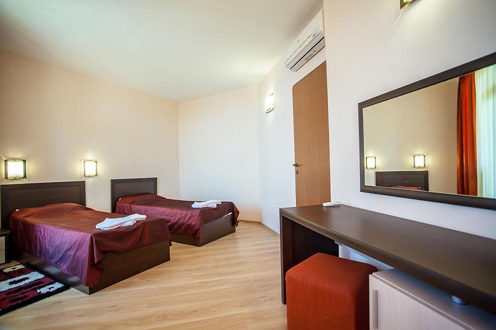סוזופול Saint Thomas Holiday Village מראה חיצוני תמונה