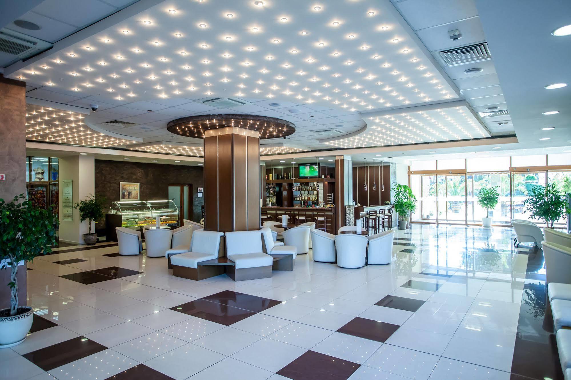 סוזופול Saint Thomas Holiday Village מראה חיצוני תמונה